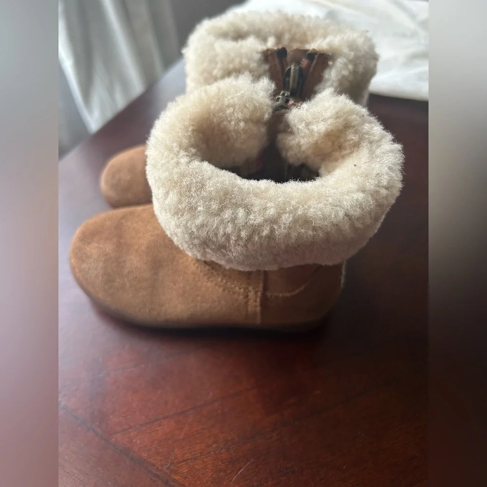UGG tan boots